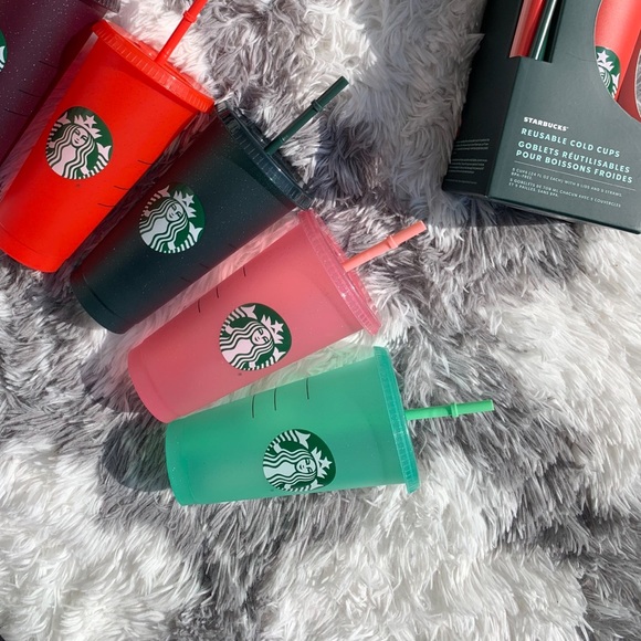 STARBUCKS REUSABLE COLD CUPS